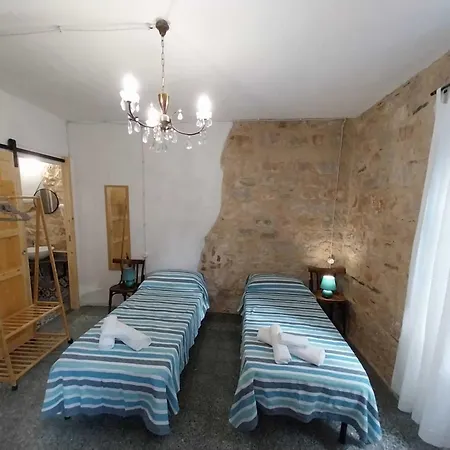 בית נופש Bed And Da Oksana באוני